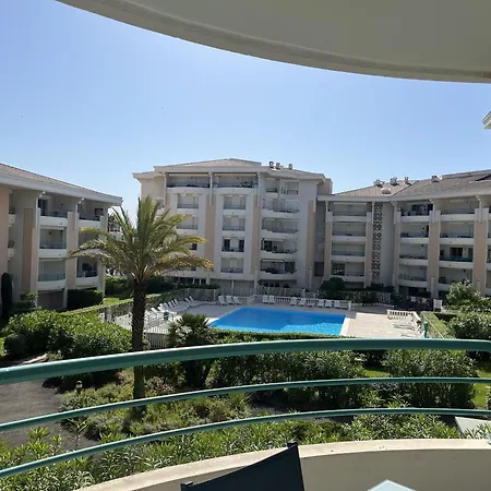 Apartment Cesaree - T2 Renove Avec Vue Piscine, Terrasse, Clim, 4p